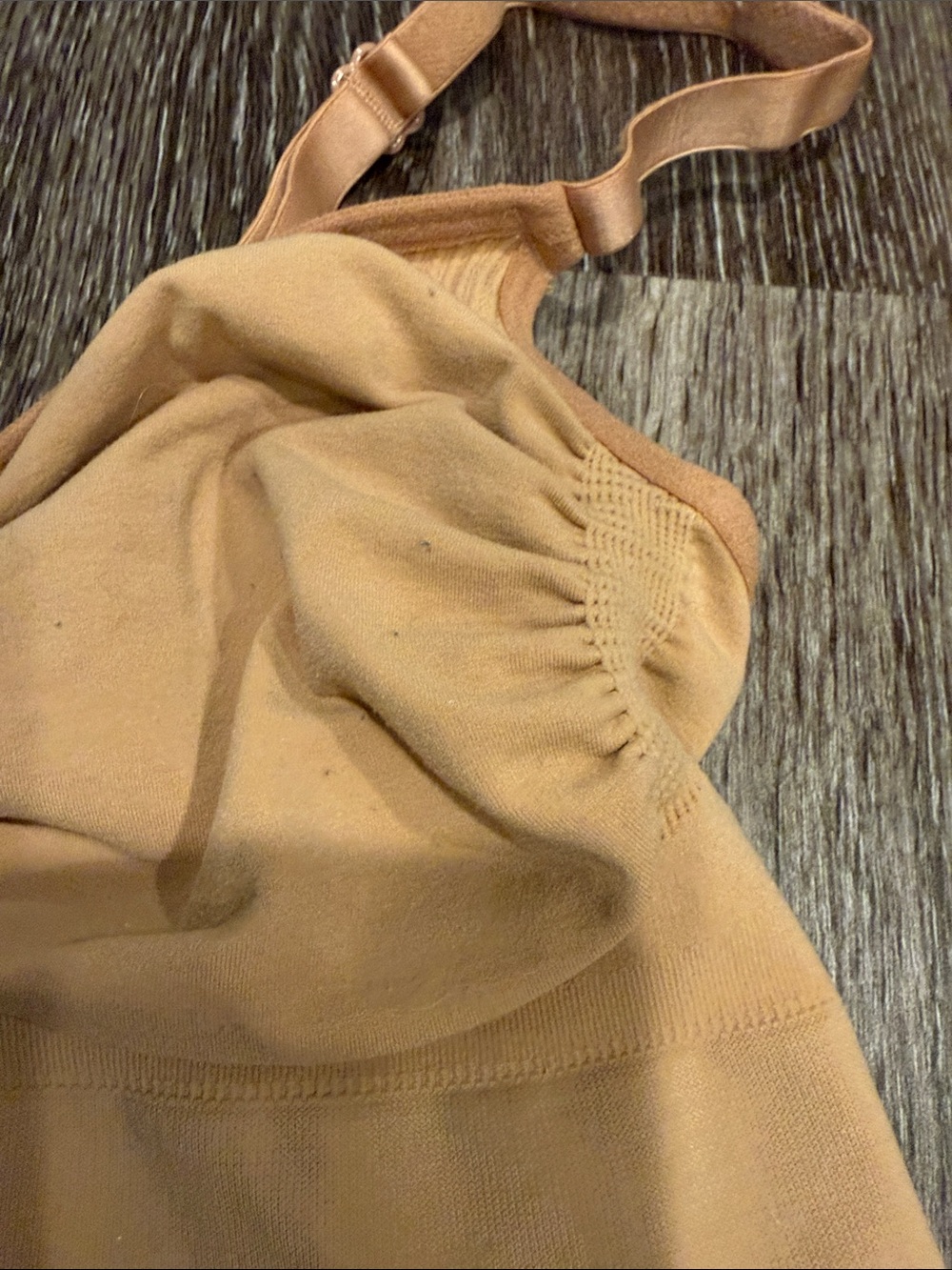 SKIMS Soft Stretch Bralette in Tan. Size- L/XL - Picture 6 of 7